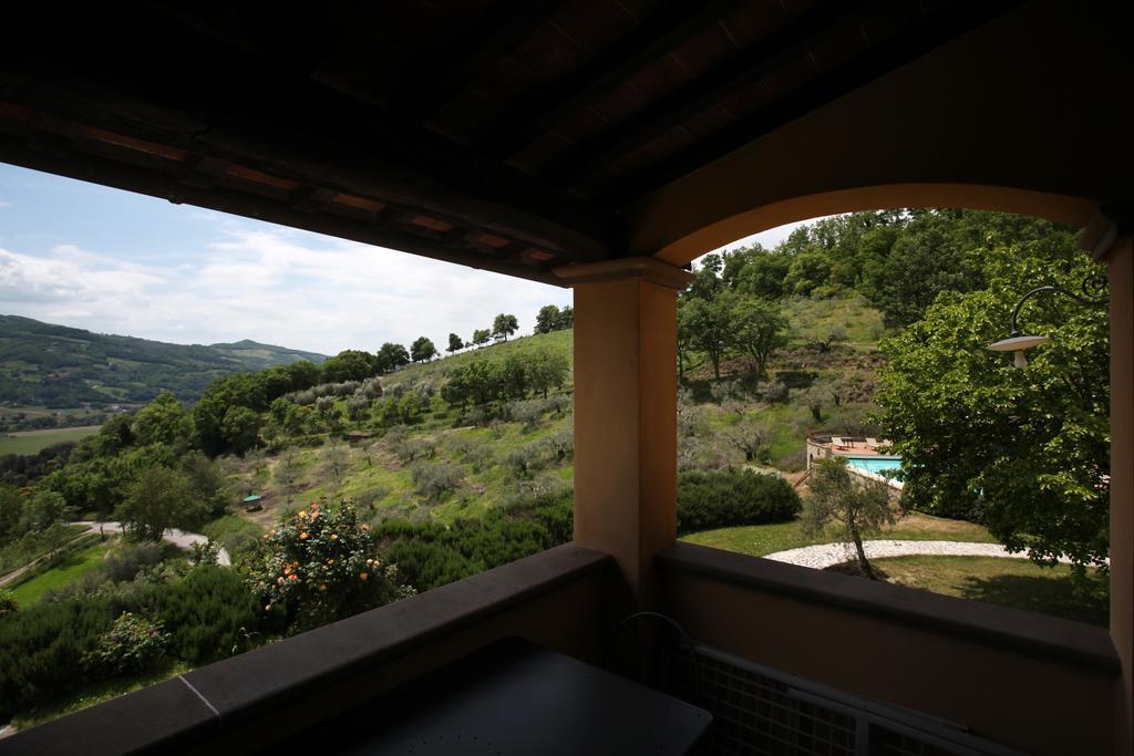 Agriturismo Castagna Alta Valfabbrica Екстериор снимка