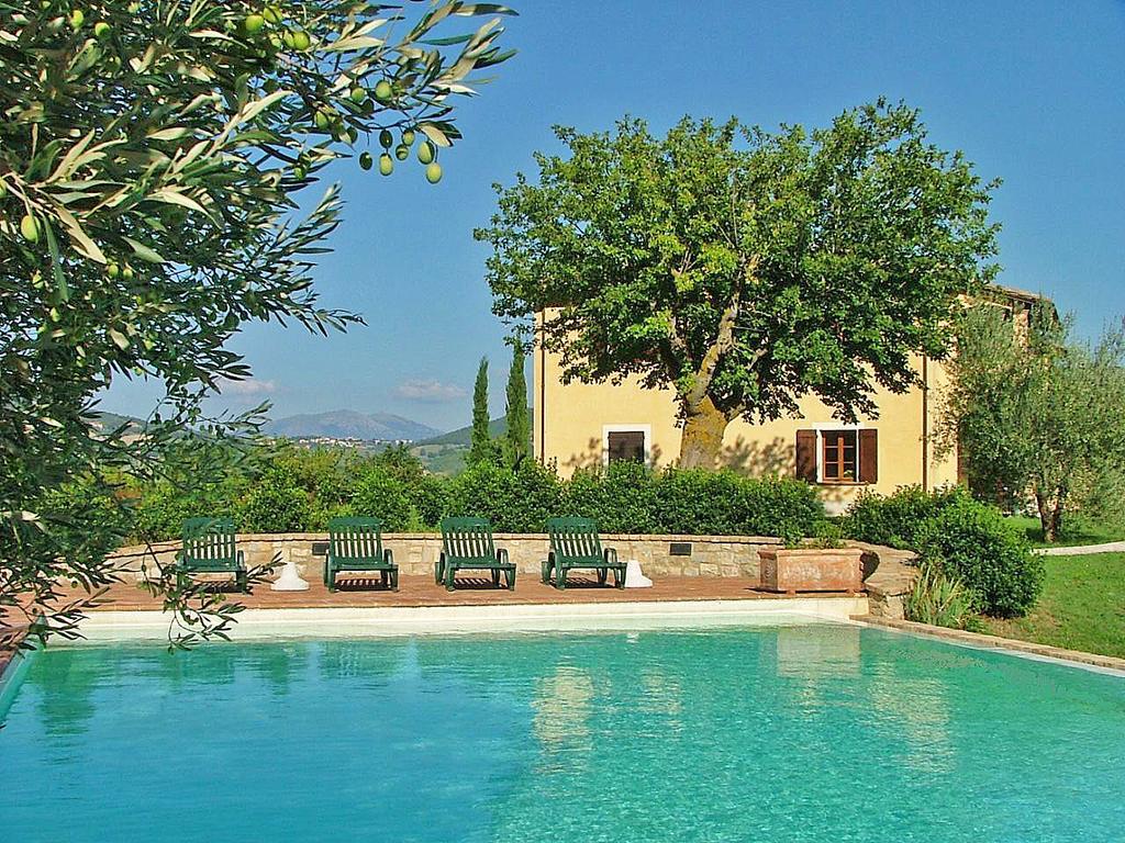 Agriturismo Castagna Alta Valfabbrica Екстериор снимка