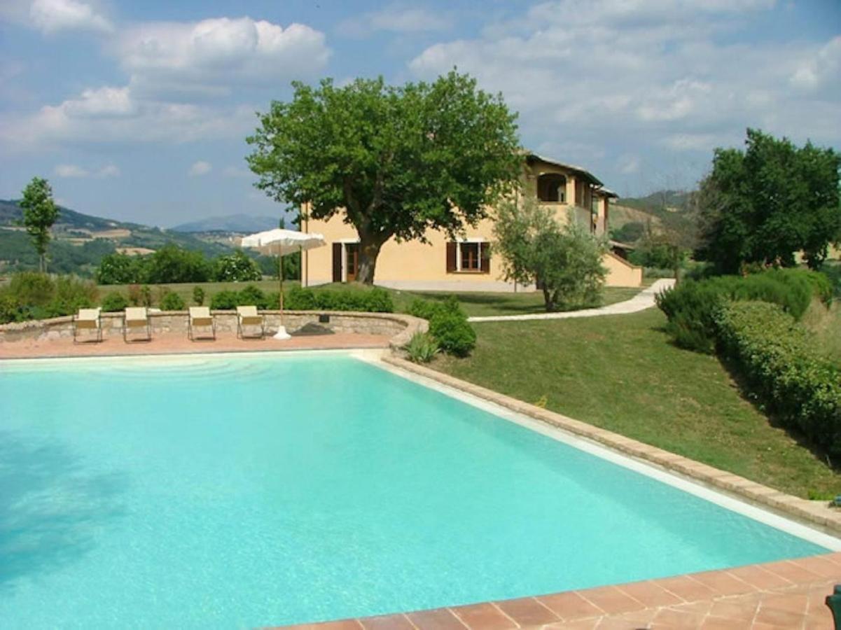 Agriturismo Castagna Alta Valfabbrica Екстериор снимка